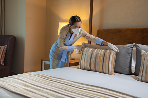 En colaboración con las autoridades sanitarias nacionales e internacionales, Grupo Vidanta ha creado un Departamento de Sanitización para reforzar sus ya estrictos procedimientos de limpieza e higiene y garantizar a todos sus visitantes, unas vacaciones excepcionales a través de su programa ‘Estándares Extraordinarios’.